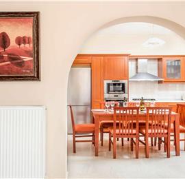 5 bedroom villa with pool & seaview, Perithia, sleeps 10